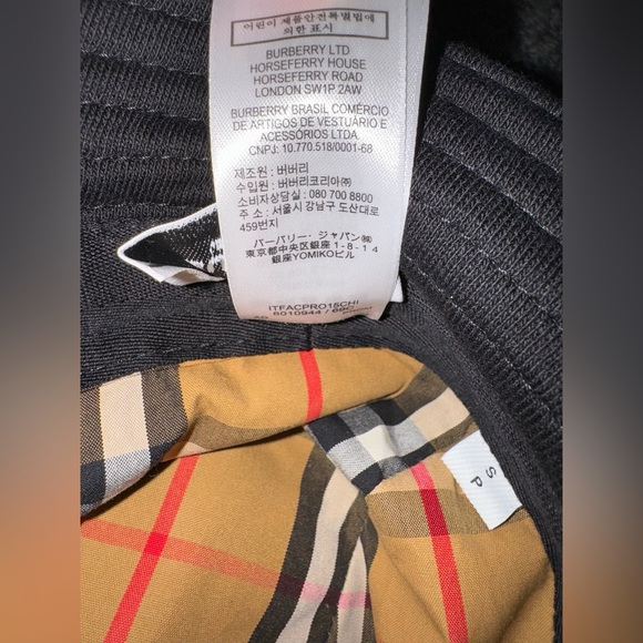 NWOT Burberry Logo-Print Bucket Hat - Picture 8 of 9